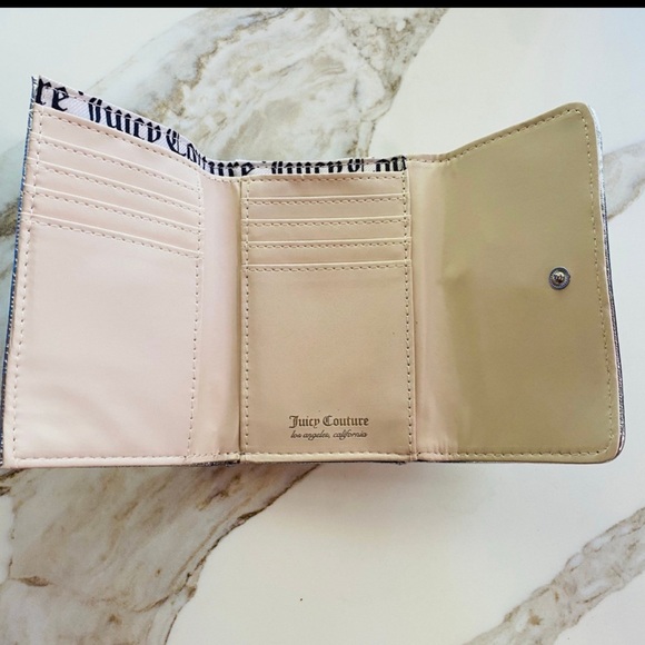 NWT SILVER SIMPLY PERFECT DOUBLE SIDED TRIFOLD $35 - Picture 4 of 5